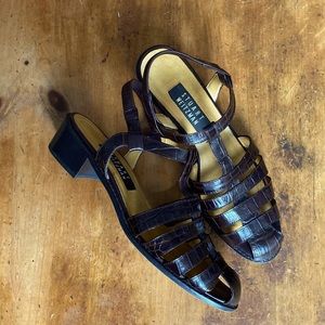 Stuart Weitzman vintage brown leather fisherman block heel closed toe sandals